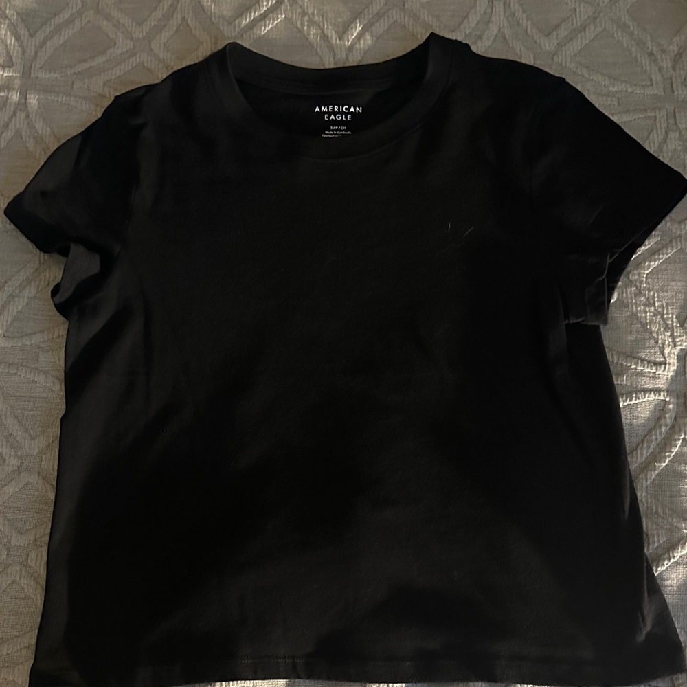 American Eagle Outfitters Women's Classic Black Tee